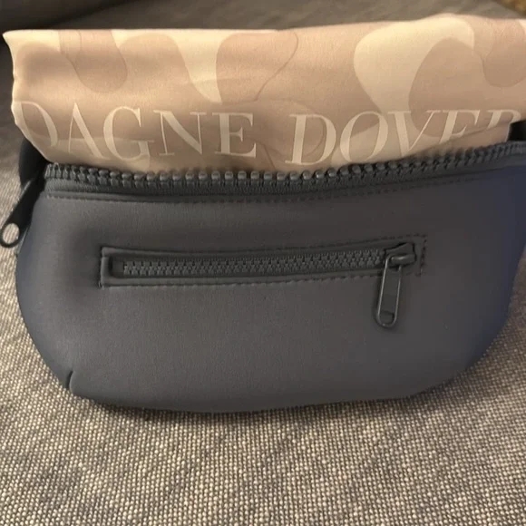 Dagne Dover Black Belt Bag Sleek Urban Design - Picture 3 of 3